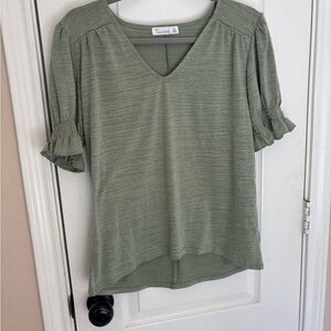 89th & Madison Olive V-Neck Blouse Small Petite